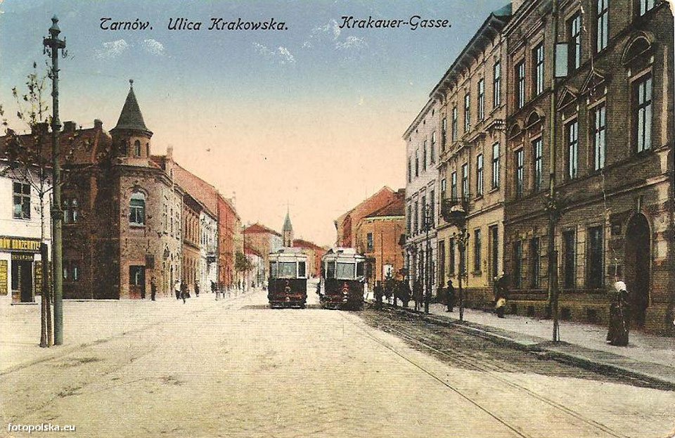 Tarn&oacute;w, ul. Krakowska: po prawej nry 34-36